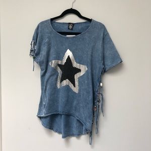 Trendy star ⭐️ tee-shirt w fringes -NWT